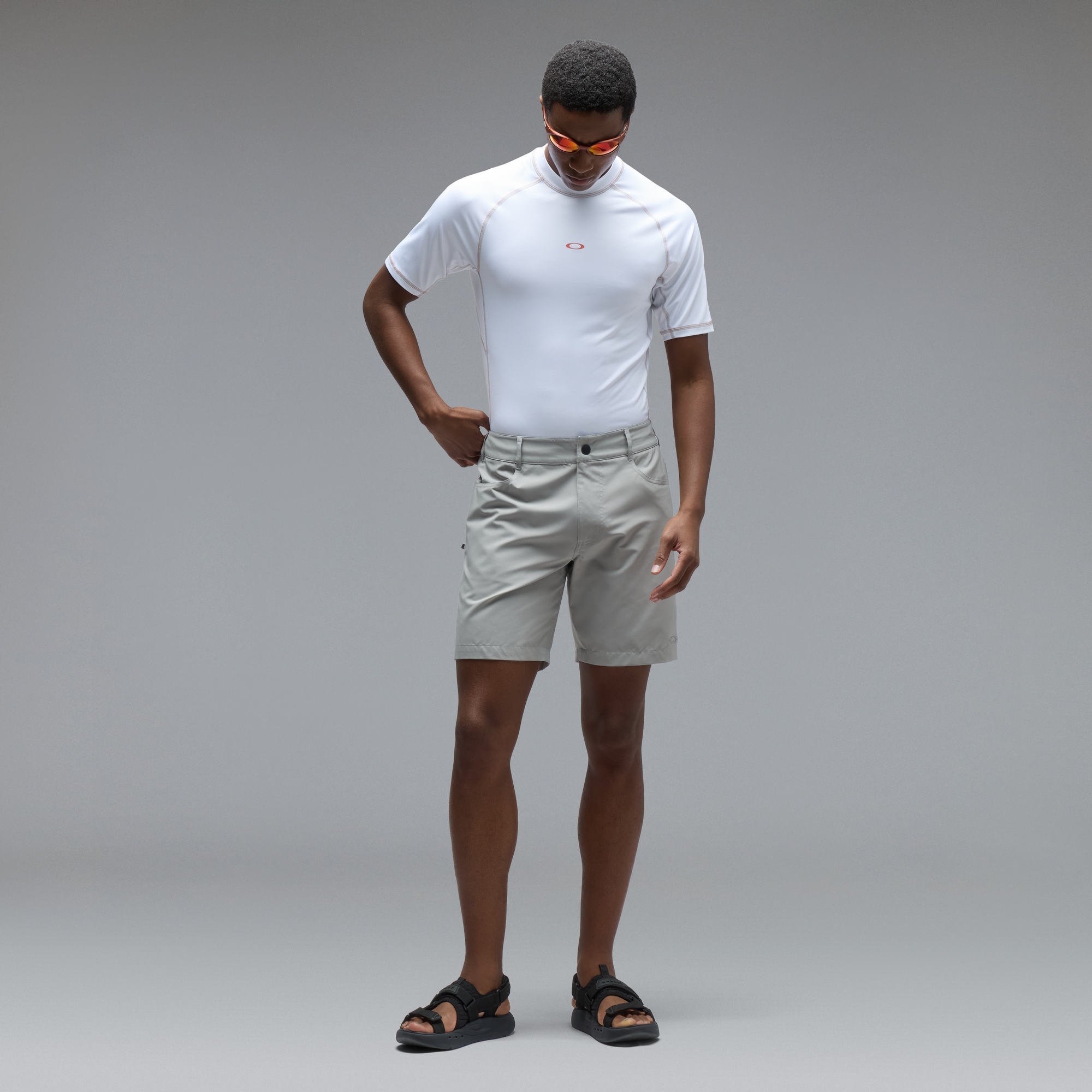 Oakley Baseline Hybrid 18” Short - Cement