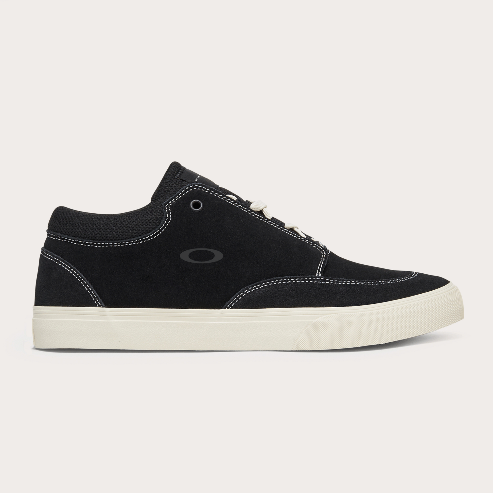 Oakley Banks Low - Black/White