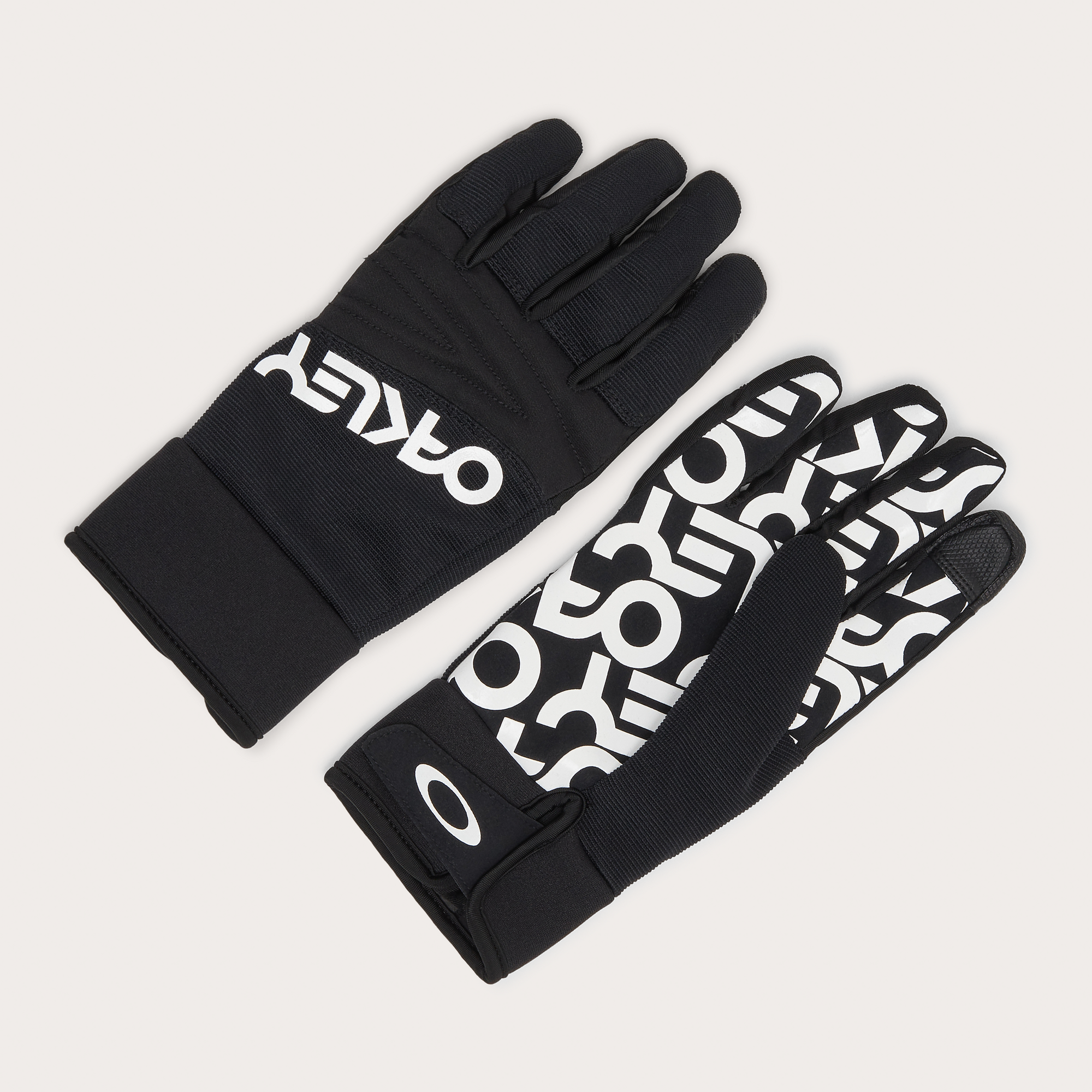 Oakley Factory Pilot Core Glove-Black/White Logo