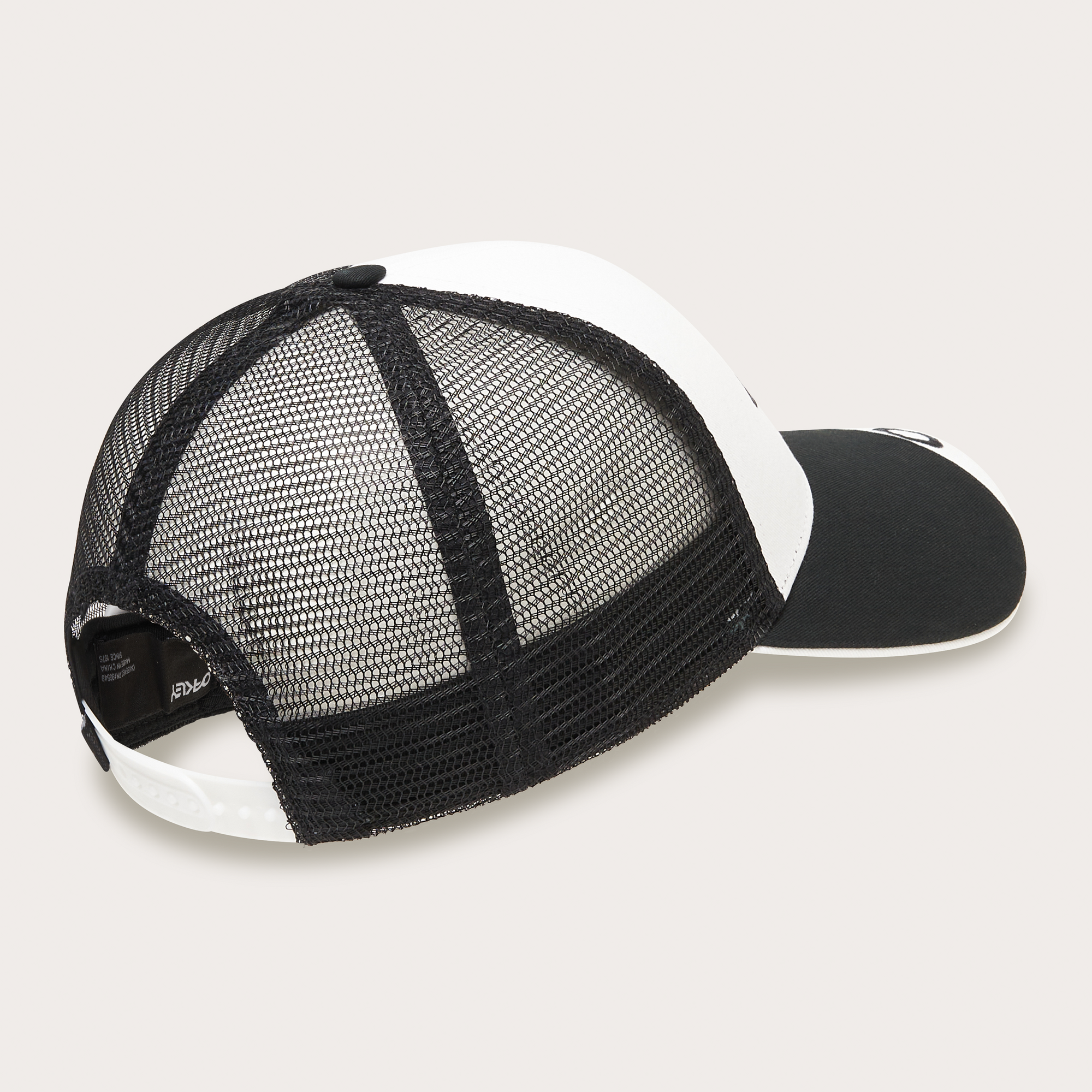 Oakley Classic Trucker Cap-White/Black